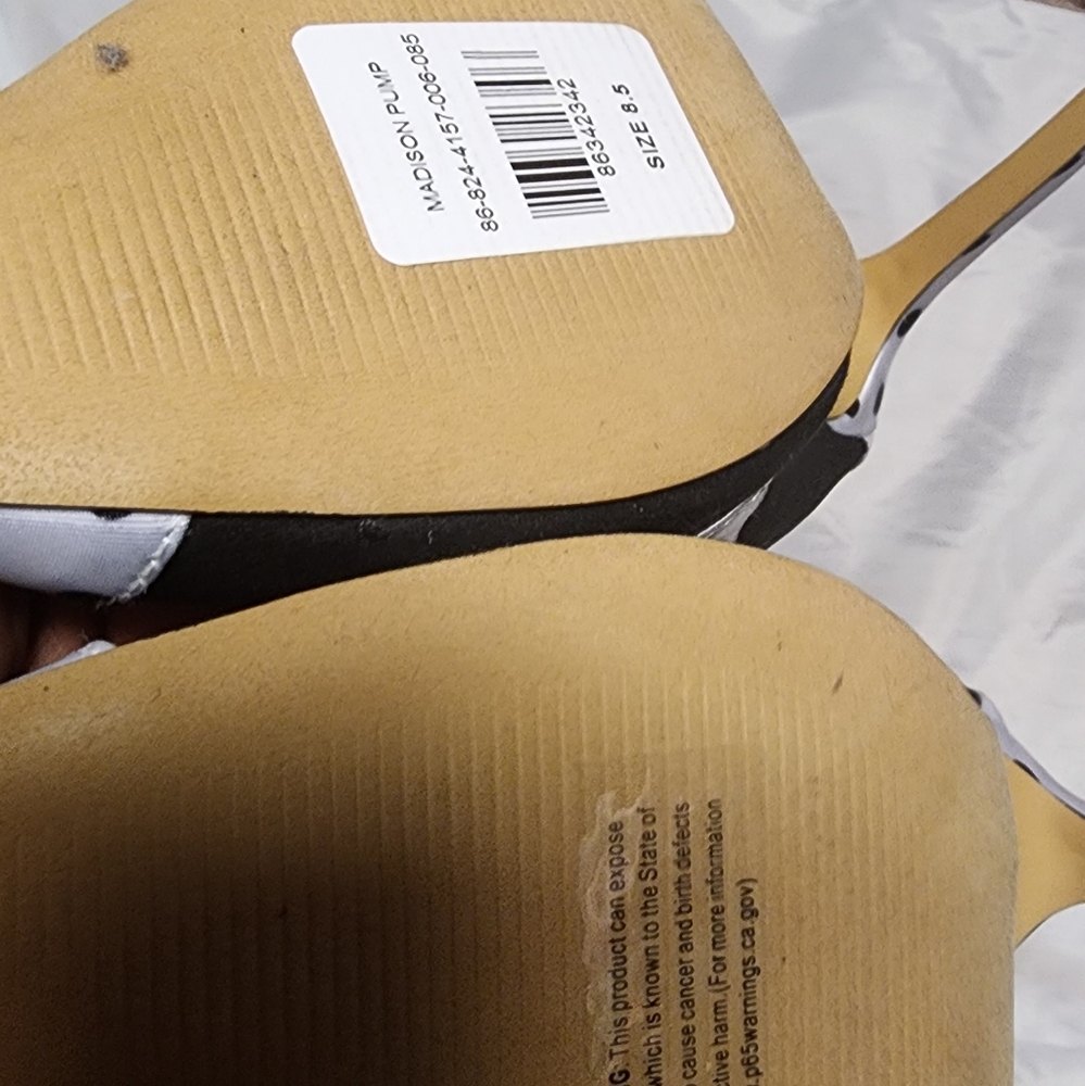 New York & Company Shoes Colorblock Polka-Dot MADISON Pump. Sz 8.5 - Picture 2 of 4
